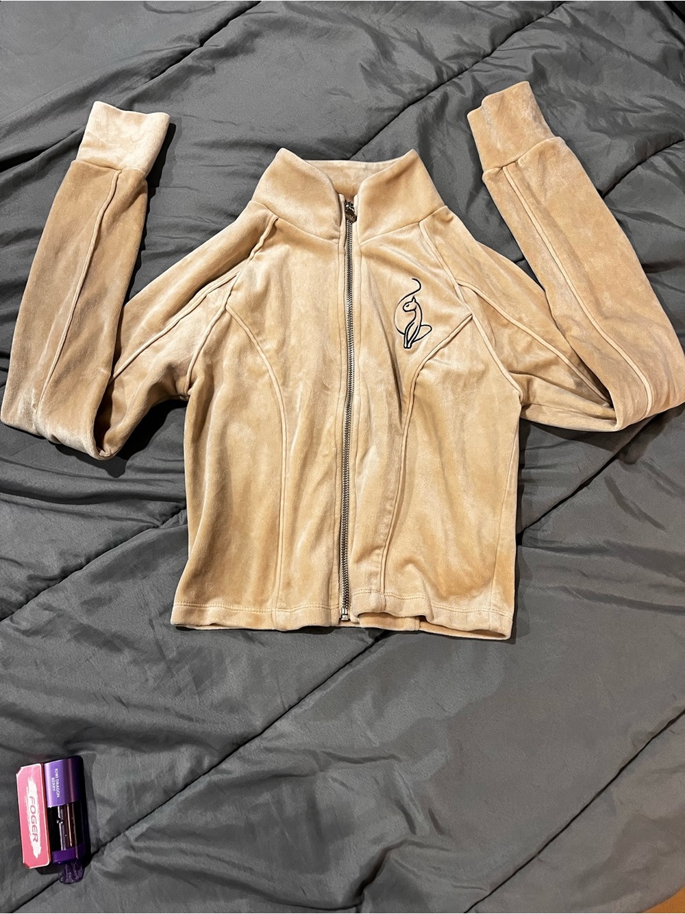Women’s Zip-Front Velour Jacket in Taupe